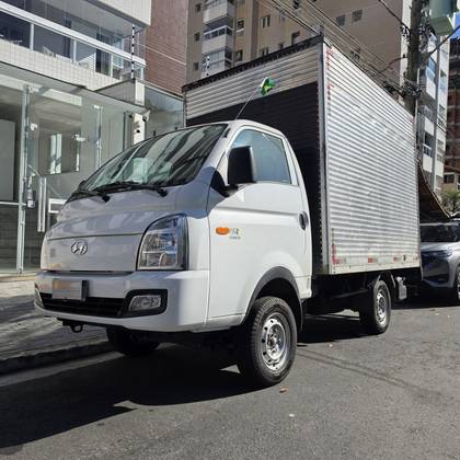 HYUNDAI HR 2.5 TURBO DIESEL CS 4WD MANUAL HYUNDAI HR 2.5 TURBO DIESEL CS 4WD MANUAL